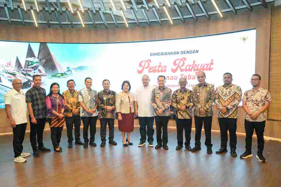 1975b236-f622-4fad-938a-e8ee6d845d44_11zon