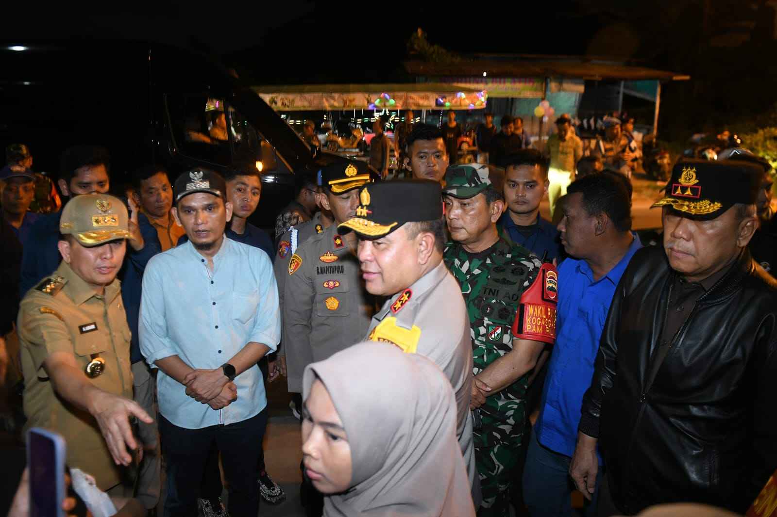 d0b9078d-e073-44bd-acb6-0a3fe4e64f05_11zon