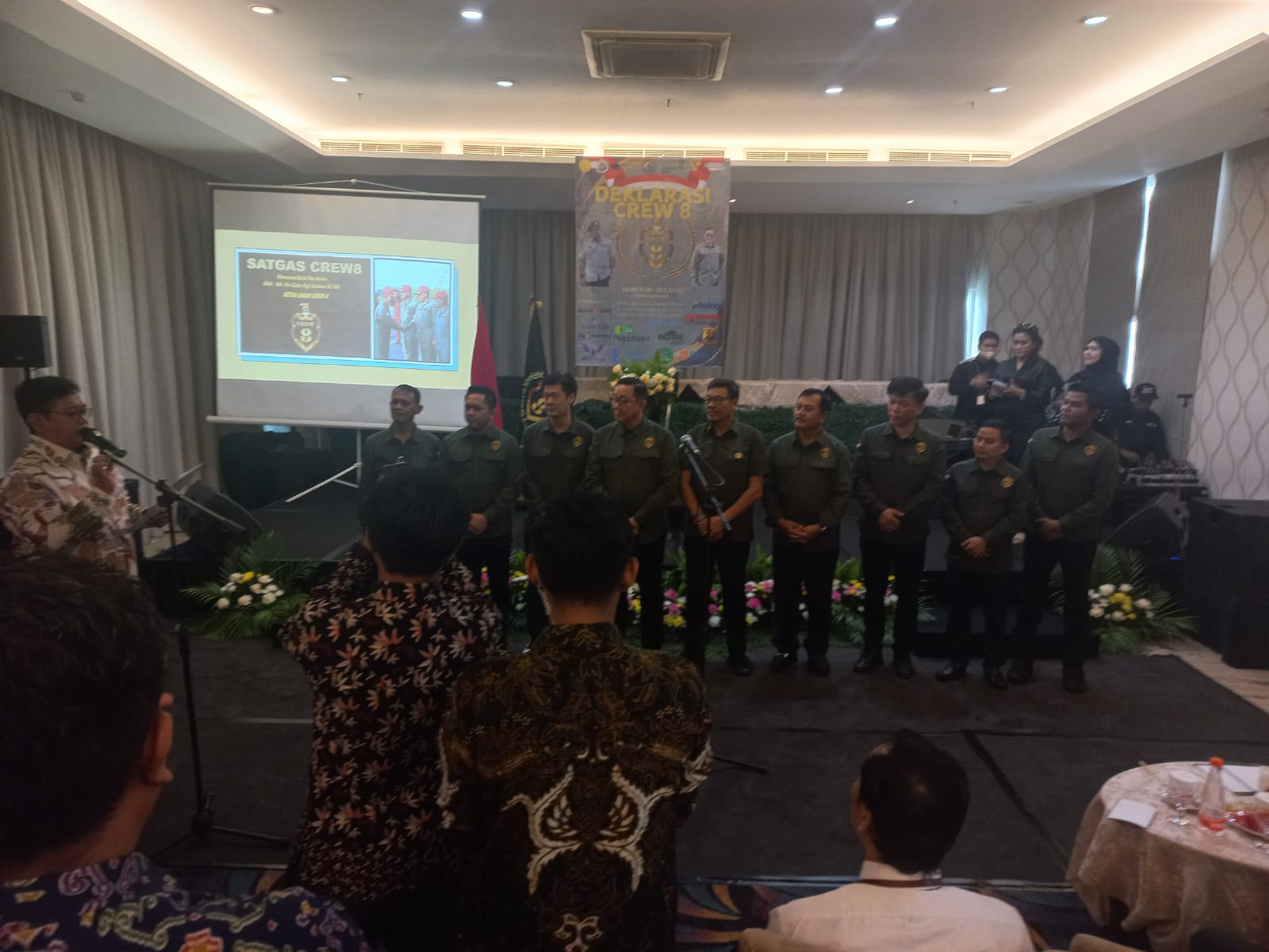 1901609c-fac0-49ef-87ce-818350af6f70