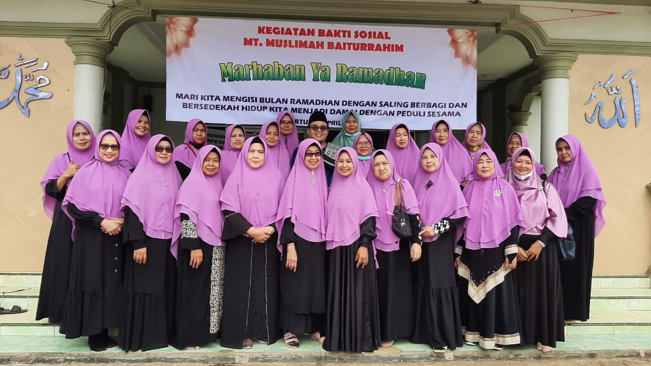 Jemaah Muslimah Masjid Baiturrohim Perum Korpri Sukarame Bandar Lampung. (Foto: Istimewa)