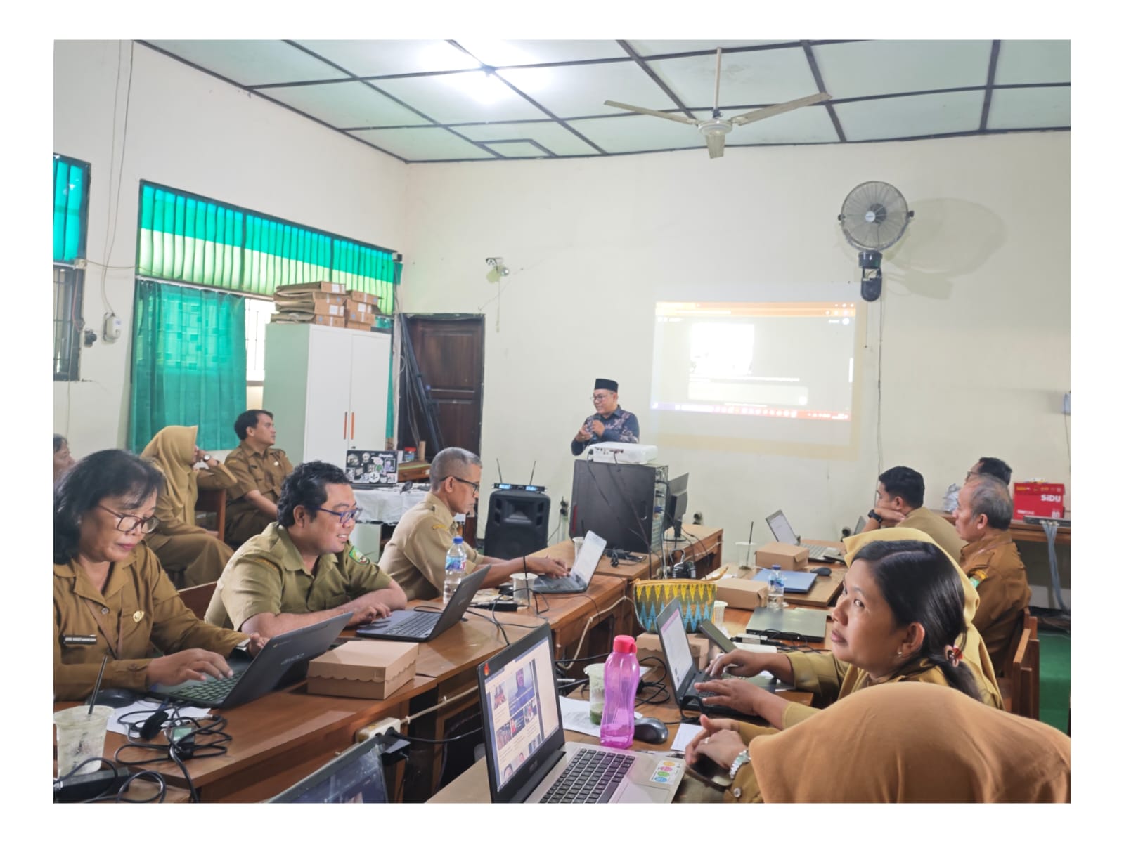 43ee723f-98a0-493e-ac6b-10cf54ed6562