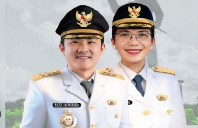 Bupati dan Wakil Bupati Kabupaten Kepulauan Tanimbar, Ricky Jauwerissa dan dr. Julliana Chatarina Ratuanak