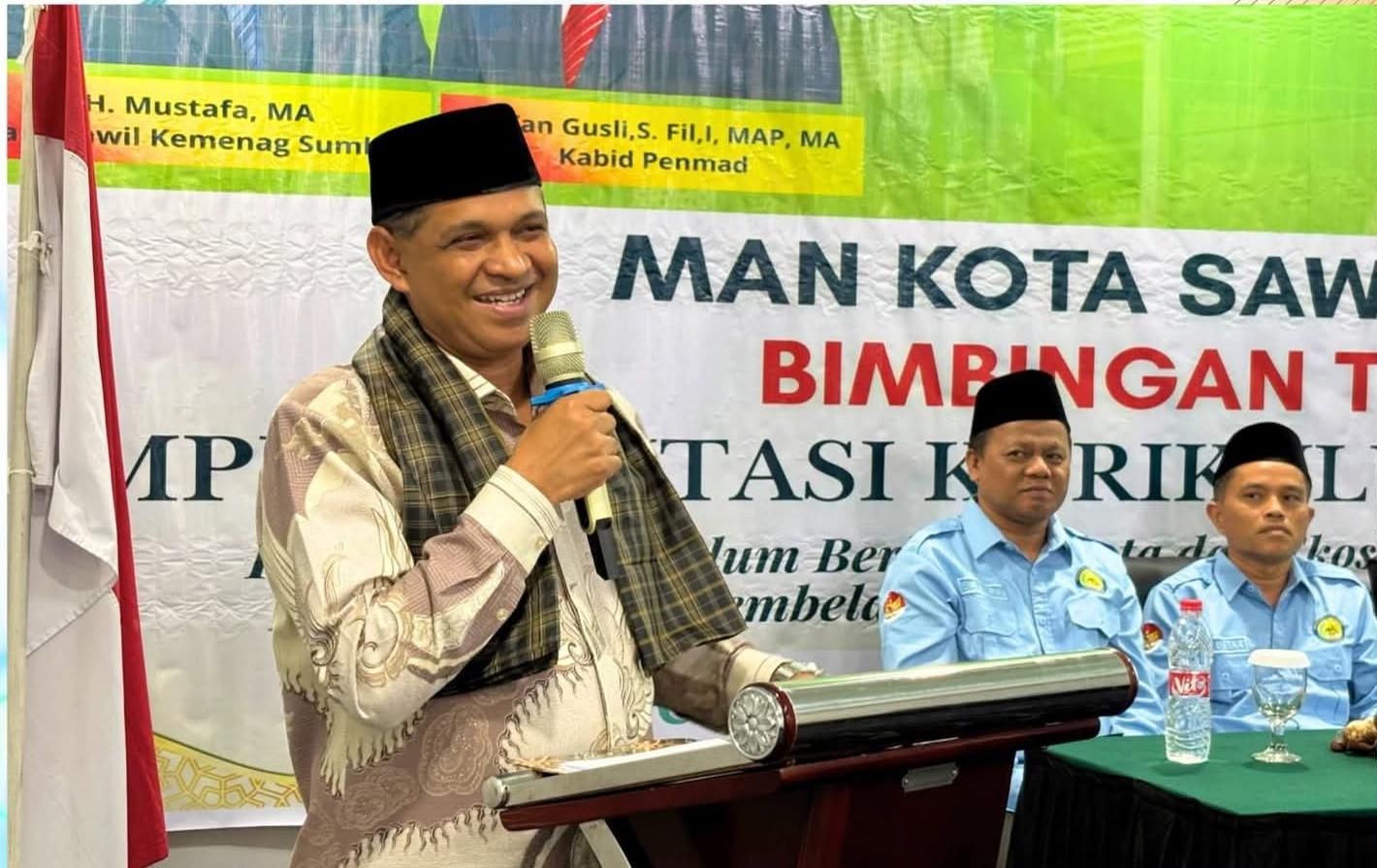 Menyelami Level Guru dari Arahan Ka.Kanwil Kemenag Sumbar saat Membuka Bimtek KBC MAN Sawahlunto
